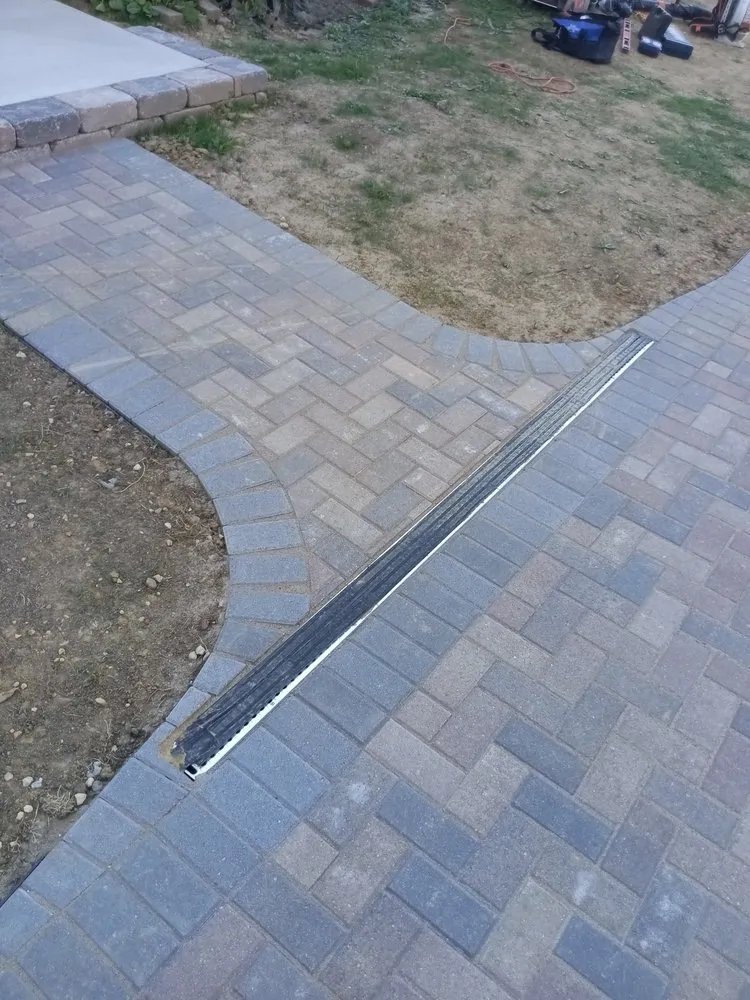 Professional garden landscaping in Davenport, IA by Tranquil Renditions Artscaping