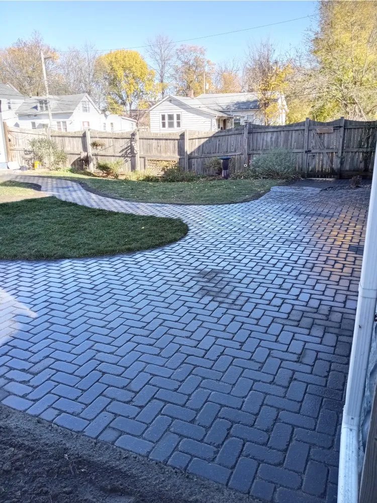 Professional landscape installation in Davenport, IA by Tranquil Renditions Artscaping