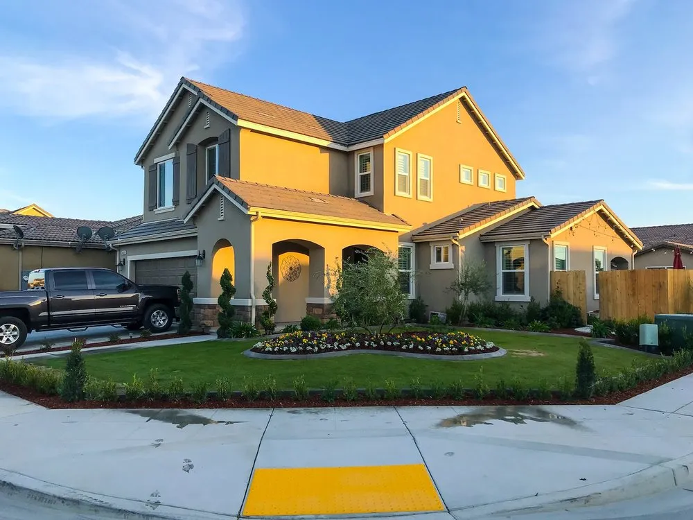 Reliable yard cleanup service for residential properties in Madera, CA by Transform Landscape