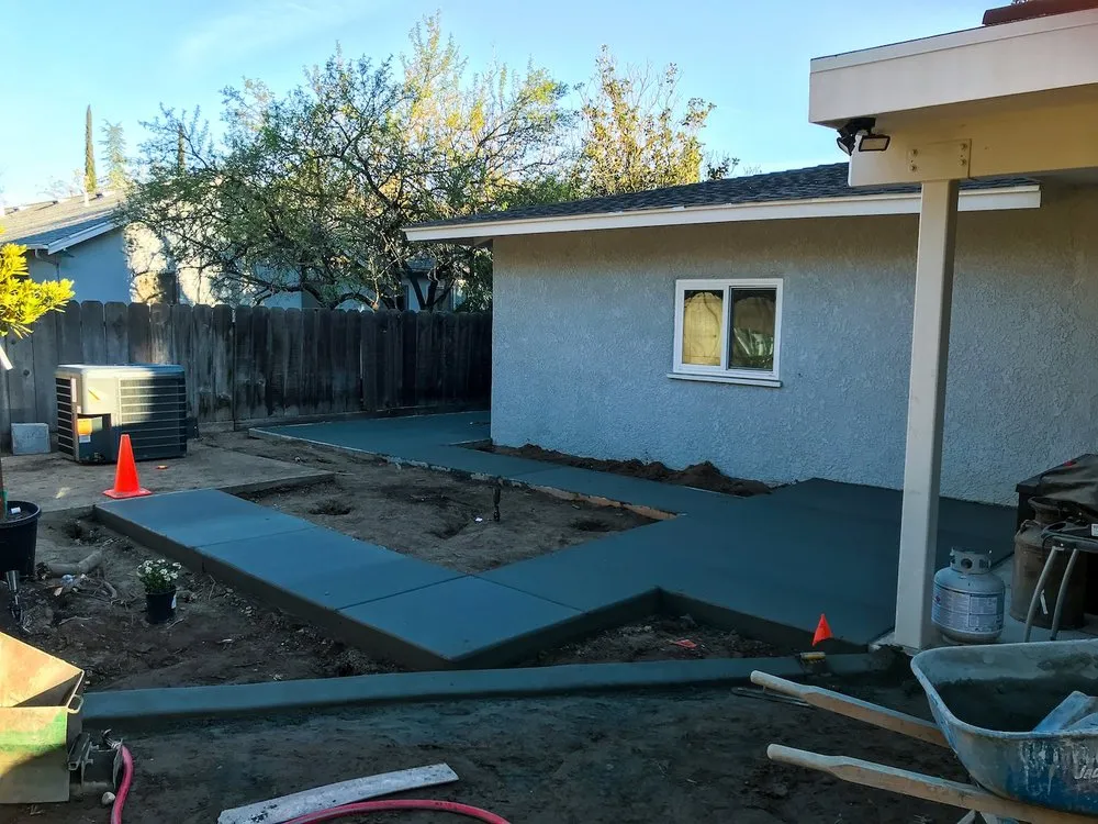 Professional yard cleanup service in Madera, CA - Transform Landscape