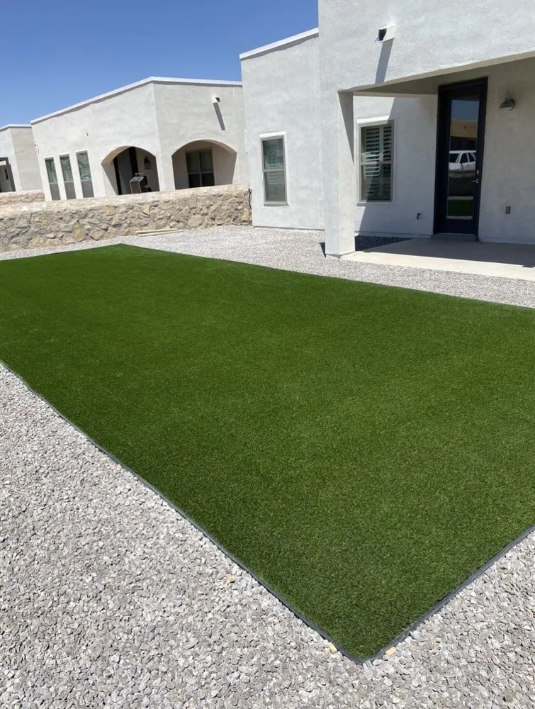 Top-rated garden landscaping for year-round maintenance in El Paso, TX by Transformers Landscaping