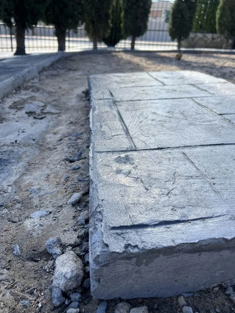 Expert yard cleanup service near you in El Paso, TX by Transformers Landscaping