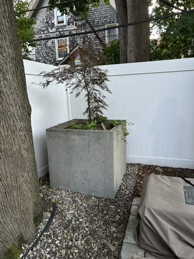 Custom landscape design for residential properties in New York, NY by Transiciones