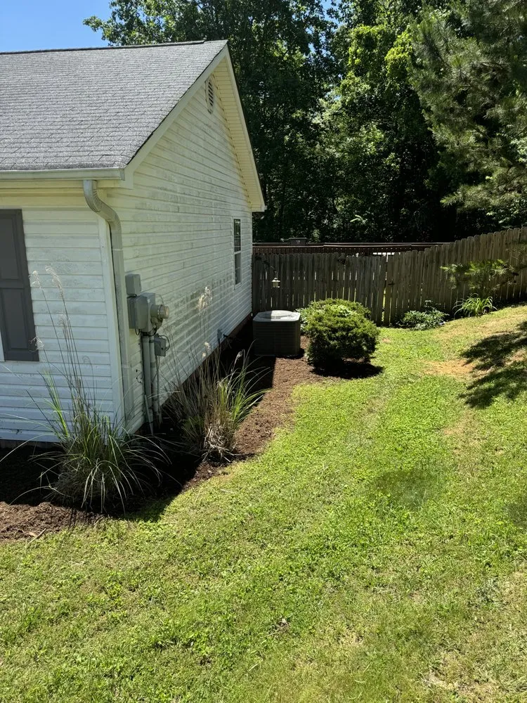 Custom residential landscaping in Soddy-Daisy, TN by Traub Landscape & Pressure Washing