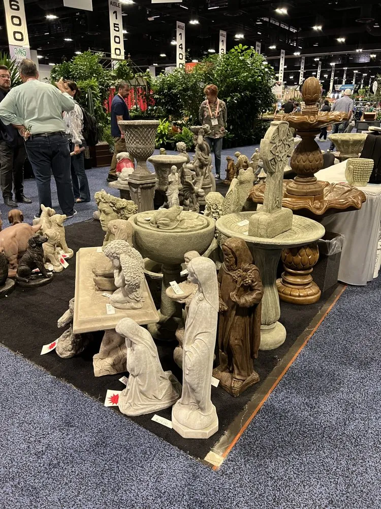 Professional yard cleanup service for outdoor upgrades across Clermont, FL - Traveling Trees Garden Center