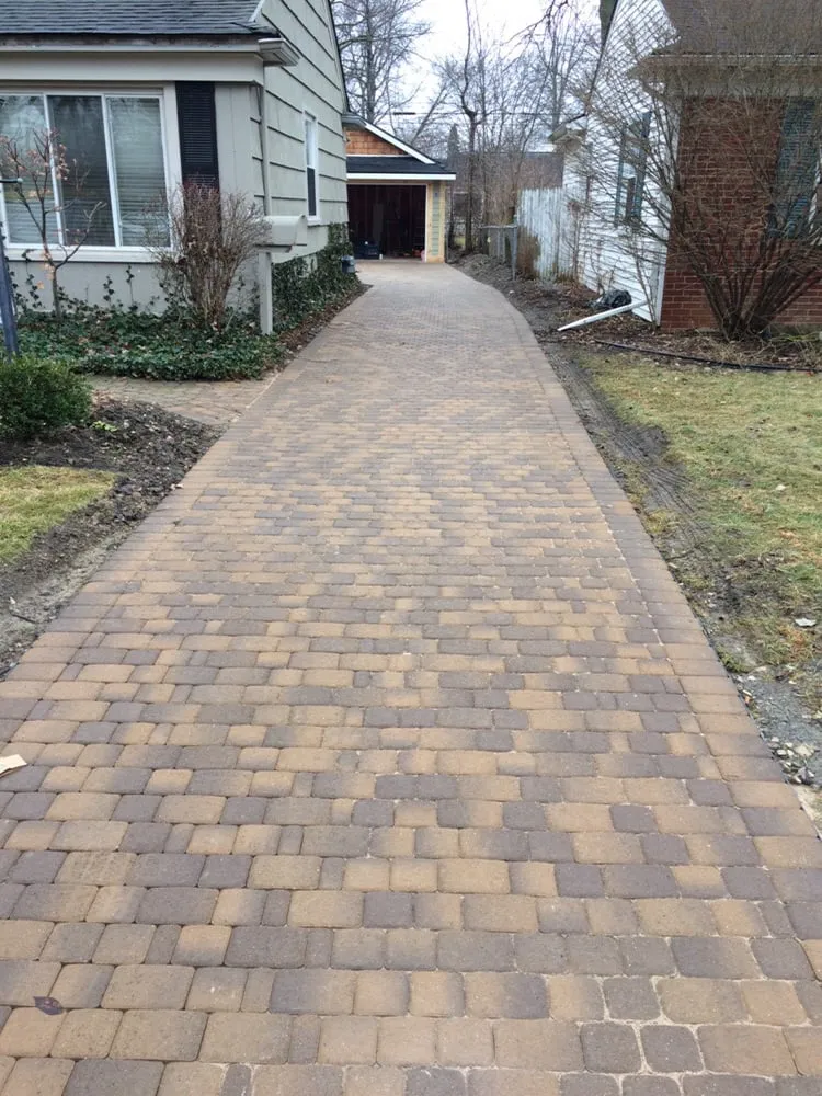 Expert yard maintenance for homes across Waterford Township, MI - Traver Lawn & Landscaping llc