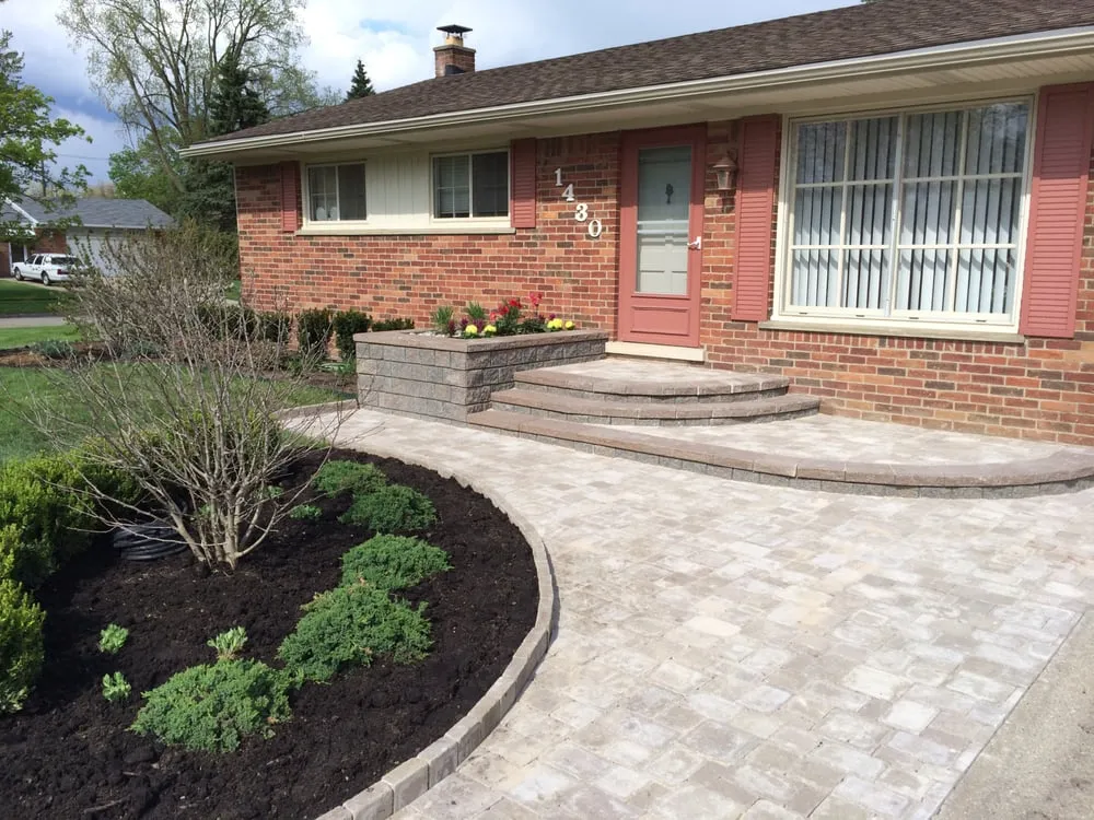 Local landscaping services with custom design in Waterford Township, MI by Traver Lawn & Landscaping llc