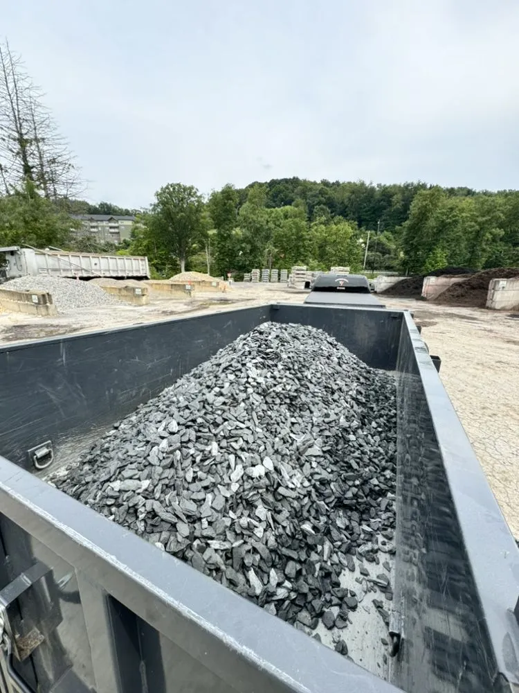 Top-rated garden landscaping for beautiful yards in Morgantown, WV by Travers Hauling & Services