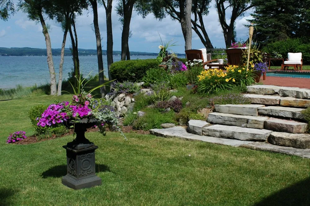 Top-rated landscape installation experts serving Traverse City, MI - Traverse Outdoor