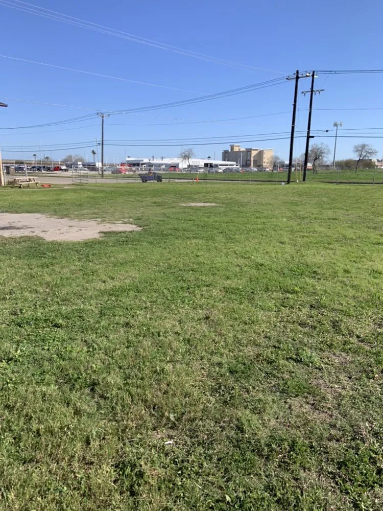 Expert garden landscaping near you in Kingsville, TX by Travis’ Lawn Service