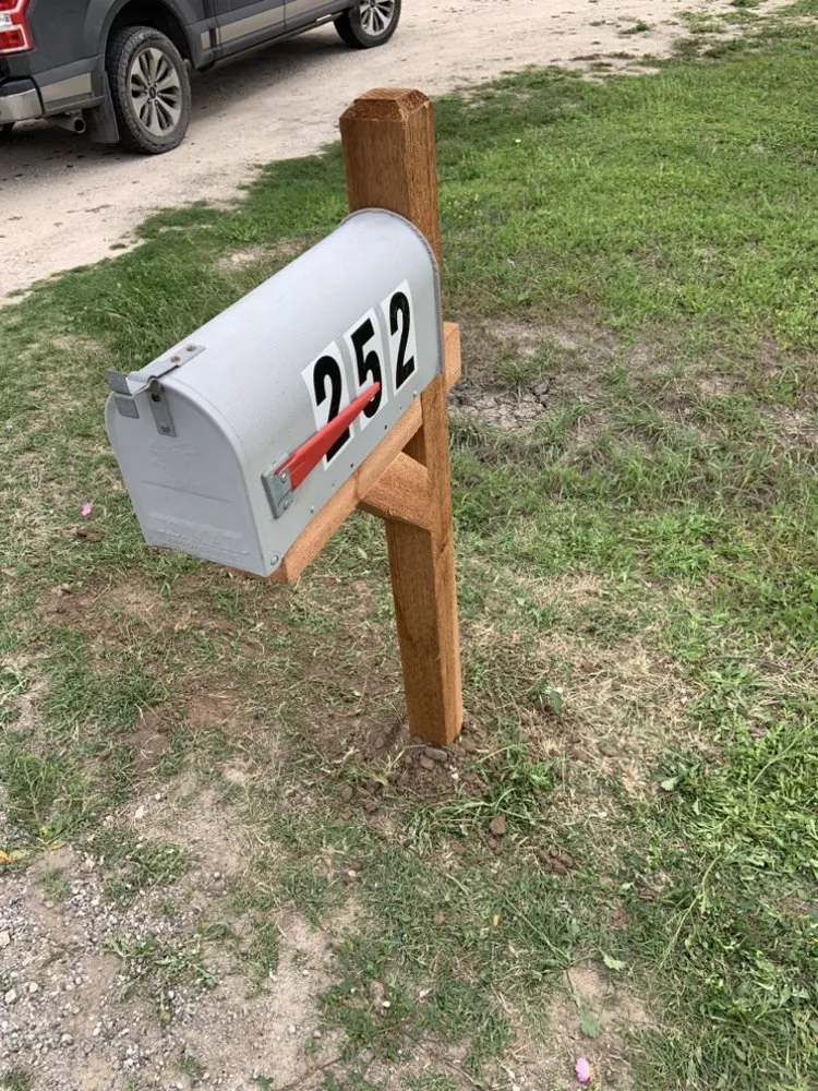 Top-rated outdoor landscaping in Kingsville, TX - Travis’ Lawn Service