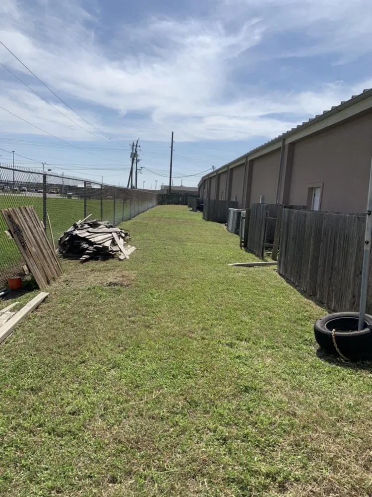 Custom landscaping services in Kingsville, TX by Travis’ Lawn Service