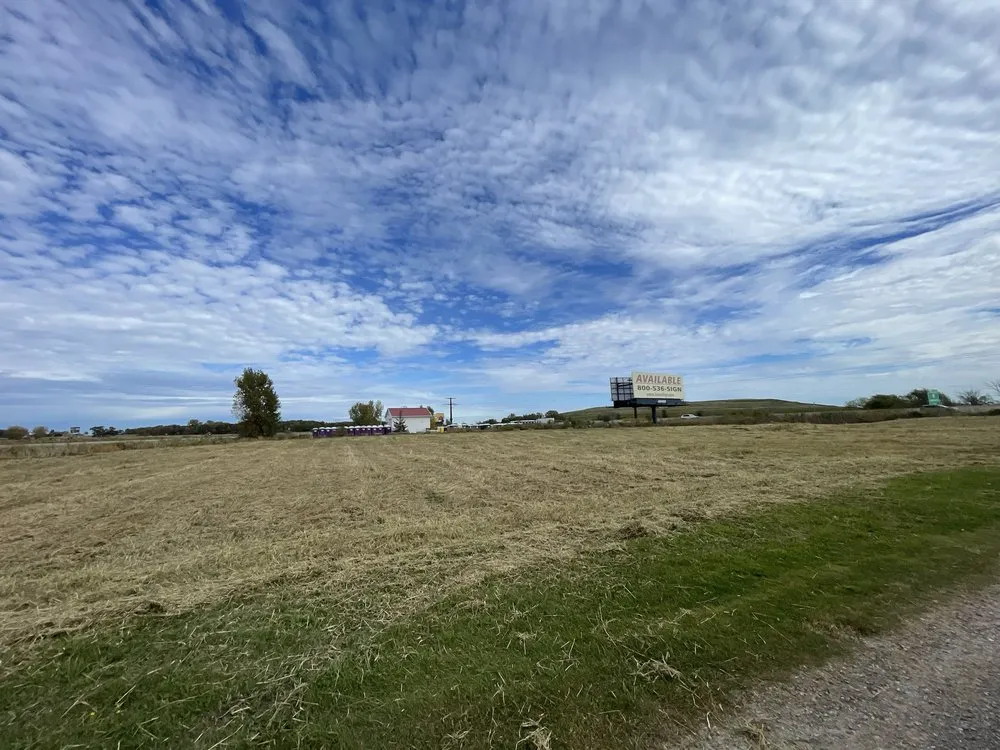 Expert yard cleanup service experts serving Winneconne, WI - Travis Leichtfuss