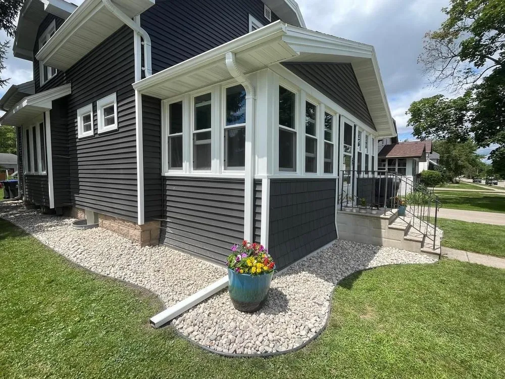 Trusted lawn mowing service experts serving Winneconne, WI - Travis Leichtfuss