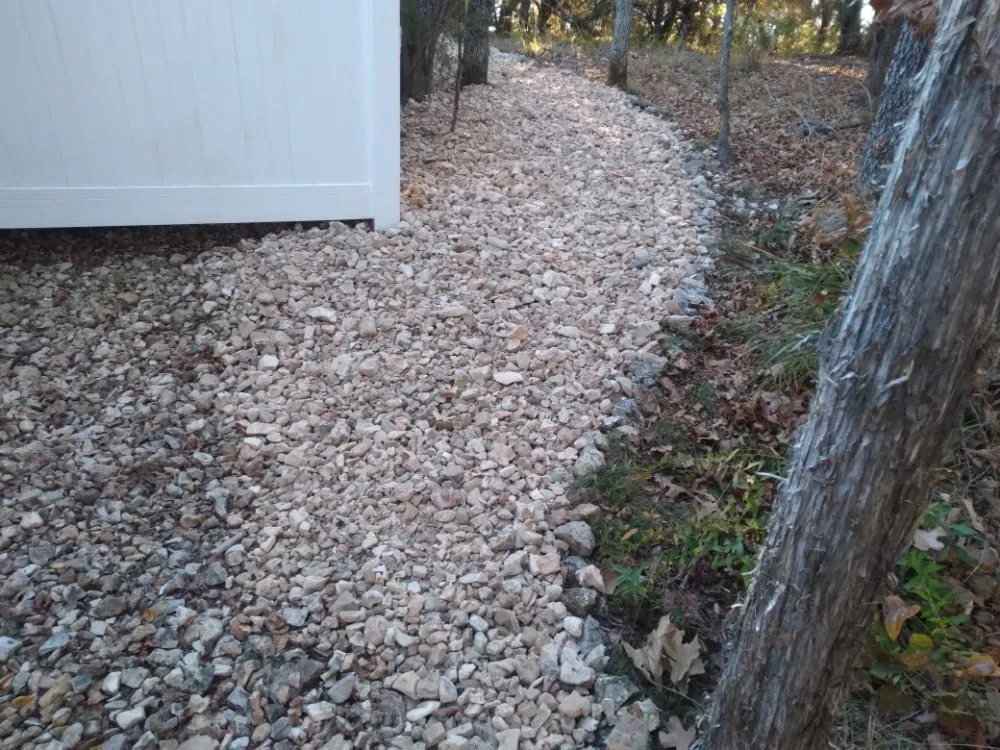 Reliable residential landscaping experts serving Blue Eye, MO - Trav's Landscaping
