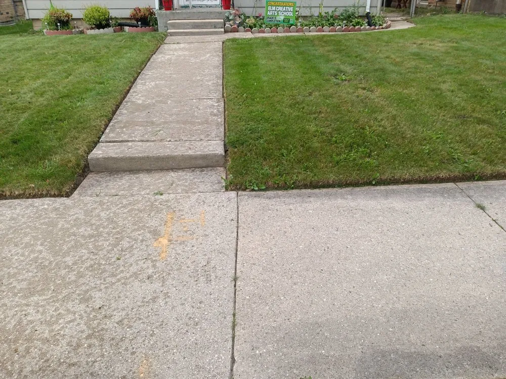 Professional outdoor landscaping in Milwaukee, WI - Treal's Lawn Care