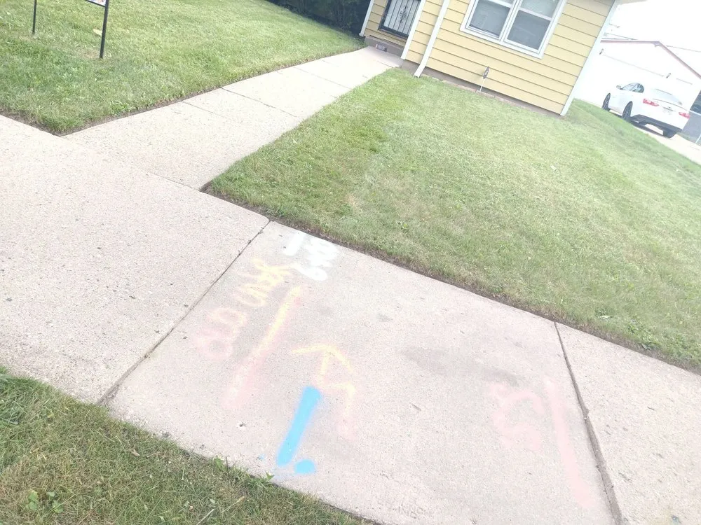 Reliable landscape installation experts serving Milwaukee, WI - Treal's Lawn Care