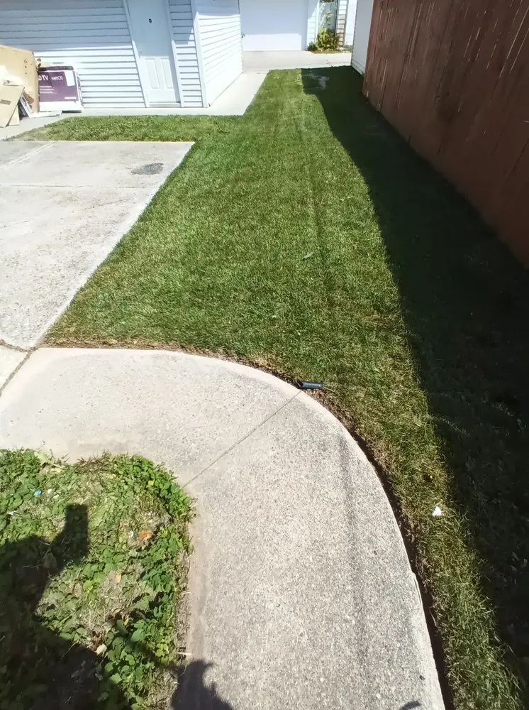 Custom garden landscaping near you in Milwaukee, WI by Treal's Lawn Care