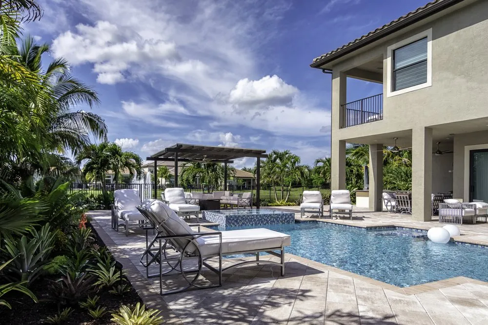 Trusted lawn mowing service experts serving Boynton Beach, FL - Treasurescapes