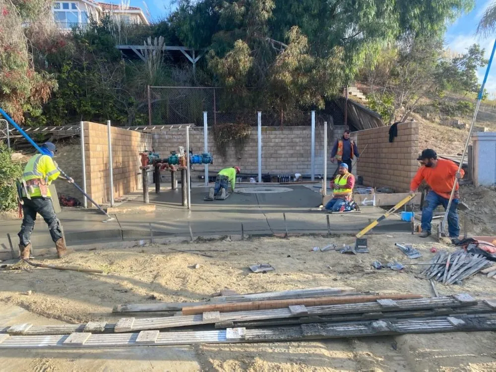 Local yard maintenance experts serving Menifee, CA - Trebol Landscape And Maintenance