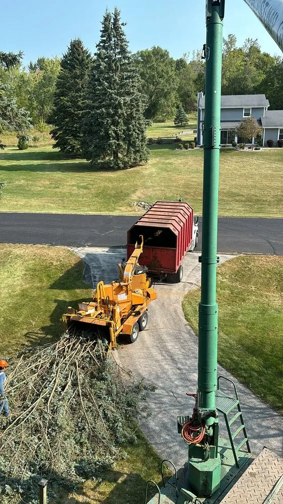 Affordable landscaping services experts serving Menomonee Falls, WI - Tree & Snow Removal Service