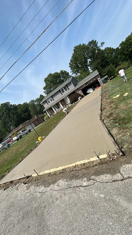 Local yard maintenance experts serving Kent, OH - Tree City Lawn & Garden