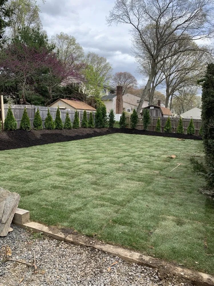 Custom landscape design experts serving Brentwood, NY - Tree Ease