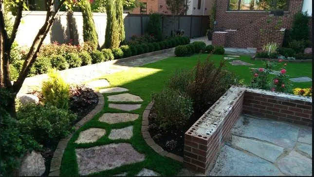 Local garden landscaping for year-round maintenance in Ocala, FL by Tree Frog Landscaping