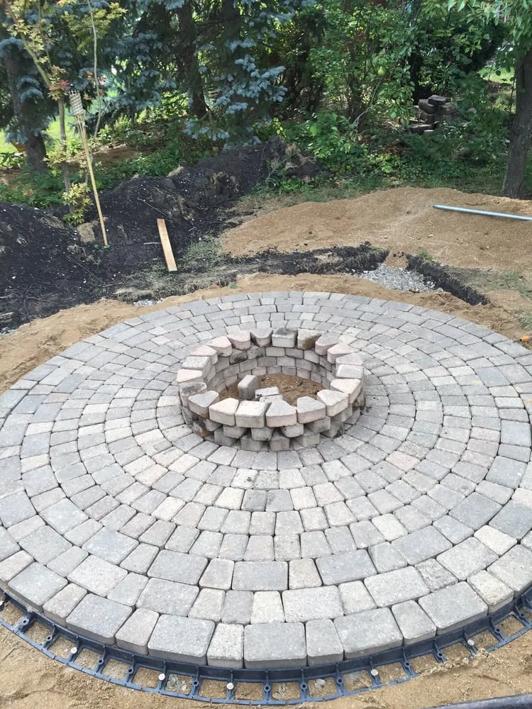 Affordable yard cleanup service for outdoor upgrades across Elk Grove Village, IL - Tree Frog Lawn Care