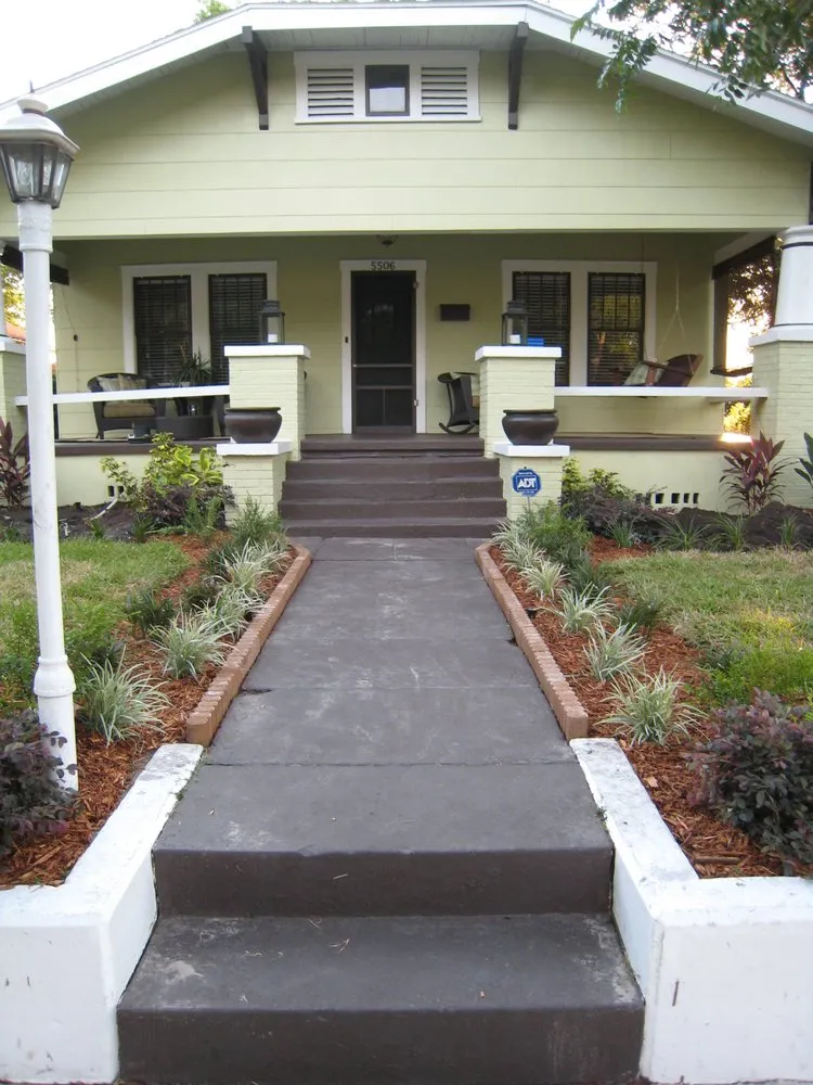 Custom yard cleanup service in Spring Hill, FL by Tree-Mendous Tree Service