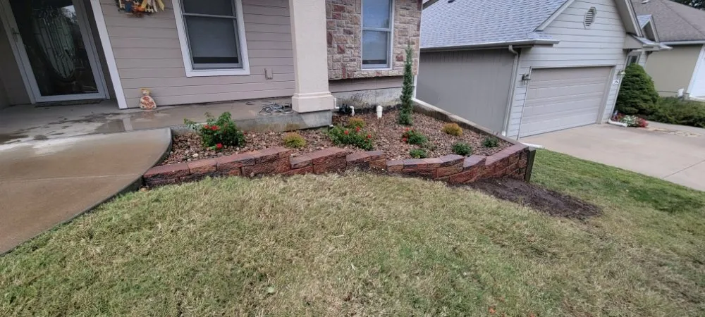 Professional garden landscaping in Carbondale, KS - Tree of Life Landscaping