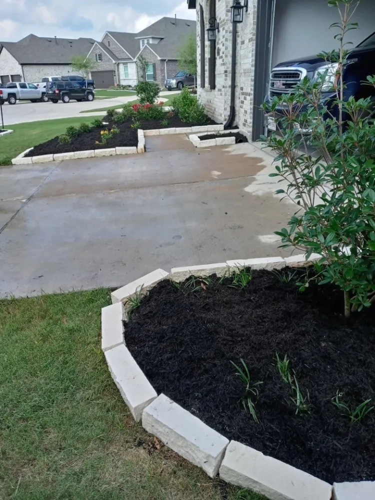 Affordable garden landscaping in Richmond, TX by Tree Of Life Lawn Care & Landscaping