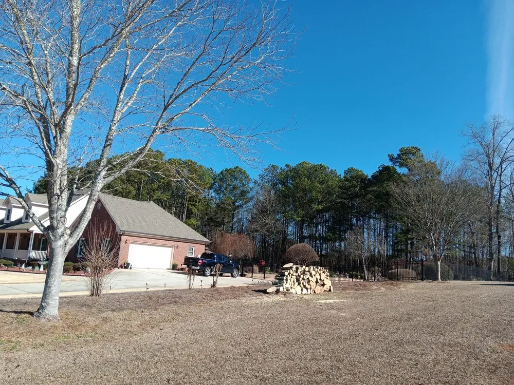 Top-rated lawn care service for beautiful yards in Mableton, GA by Tree Service Quiroz