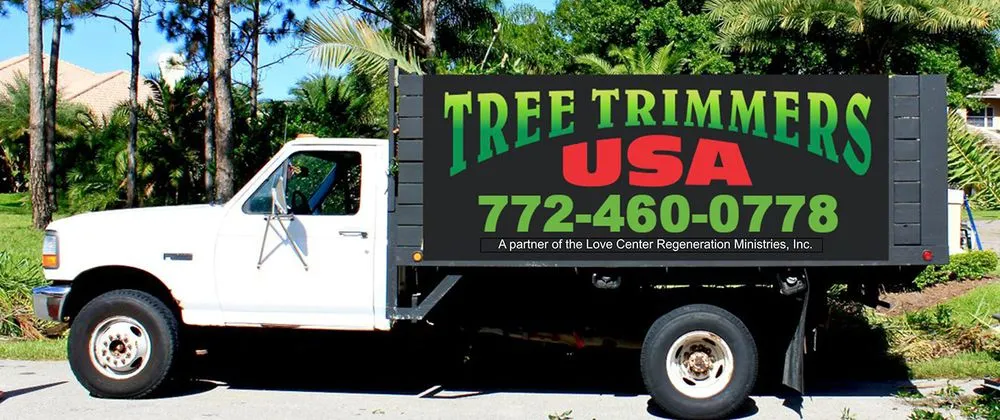 Affordable lawn mowing service experts serving Fort Pierce, FL - Tree Trimmers USA