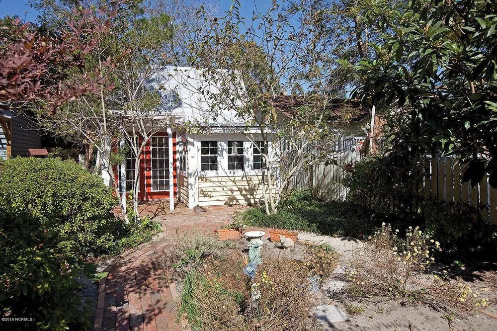 Local landscaping services in Port Saint Lucie, FL - Tree Tropical