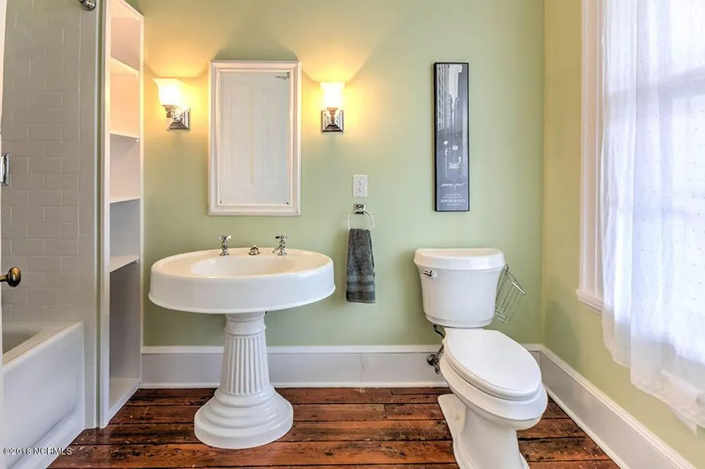 Affordable landscape installation experts serving Port Saint Lucie, FL - Tree Tropical