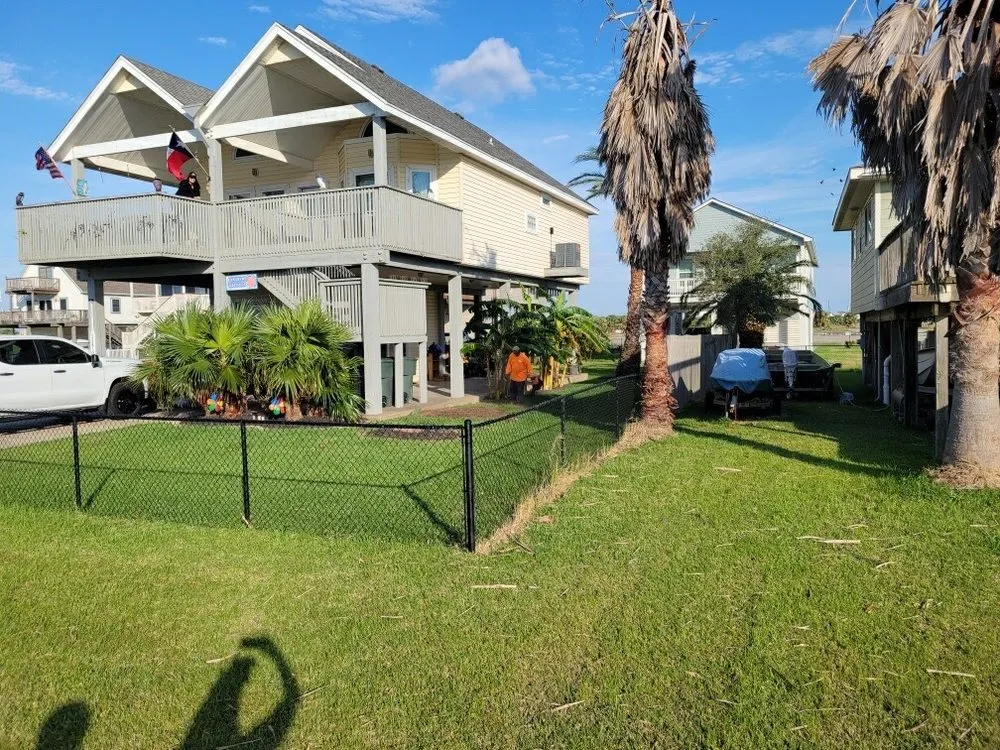 Expert outdoor landscaping experts serving Galveston, TX - Tree Worxx