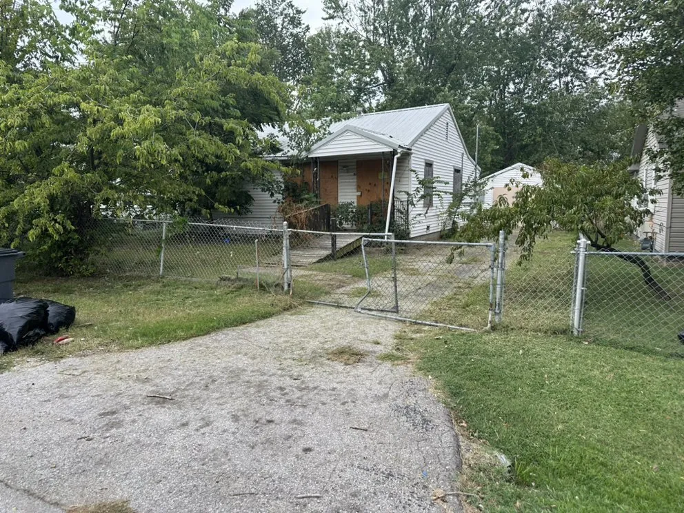 Reliable lawn mowing service near you across Tulsa, OK - Tree60 Mowing