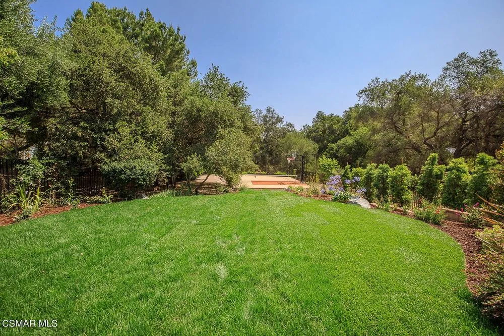 Top-rated lawn mowing service with custom design in Camarillo, CA by Treehouse Landscape Design