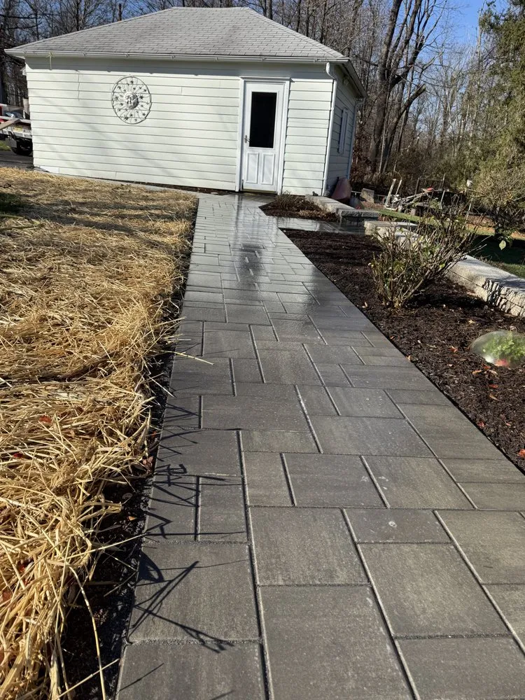 Local lawn mowing service in Flemington, NJ - Treeline Farm & Landscaping