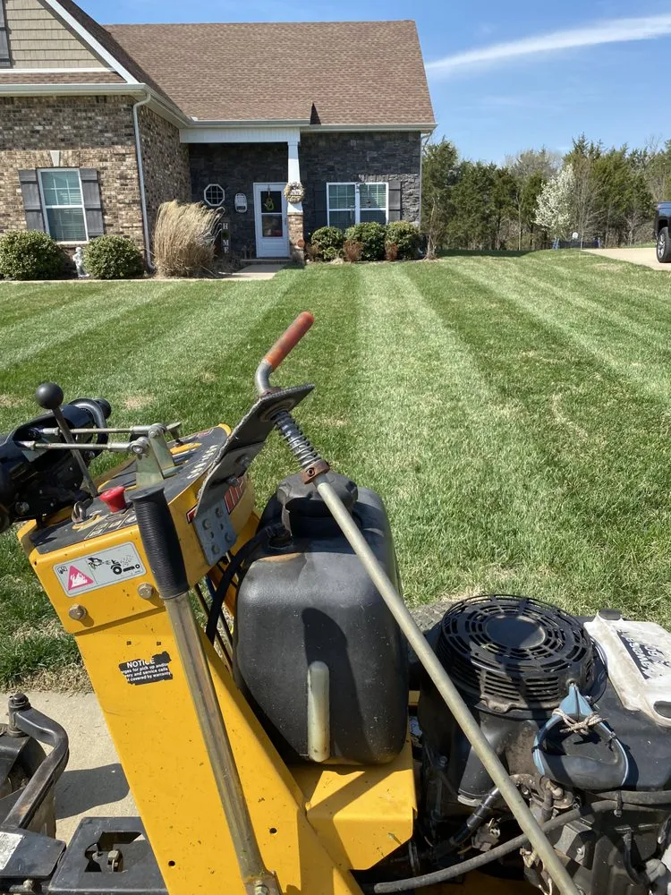 Custom lawn mowing service for residential properties in Murfreesboro, TN by Trees N Lawns