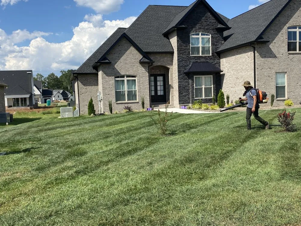 Local lawn mowing service in Murfreesboro, TN - Trees N Lawns