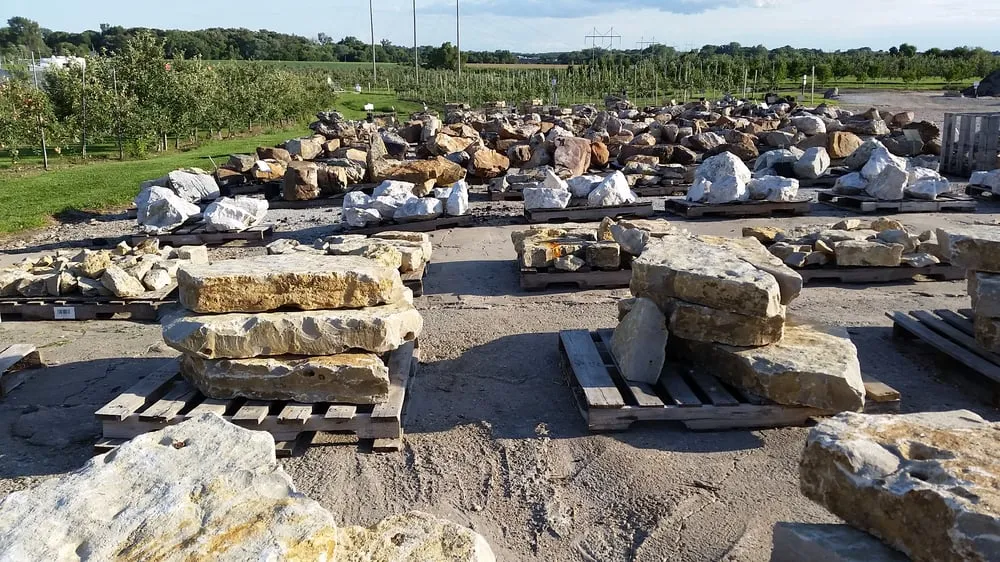 Affordable outdoor landscaping experts serving Bellevue, NE - Trees, Shrubs & More