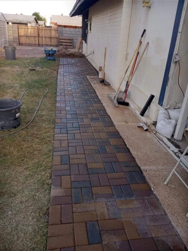 Professional landscaping services experts serving Phoenix, AZ - Treetop Landscaping