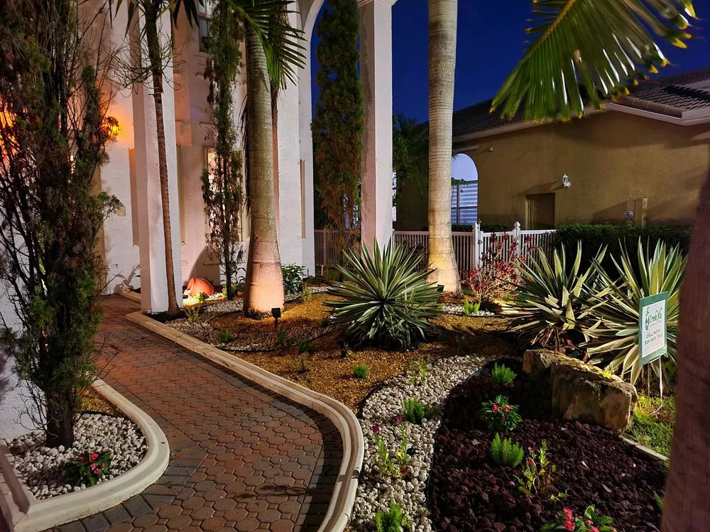 Expert lawn care service in Fort Lauderdale, FL - TreeWiz Landscaping