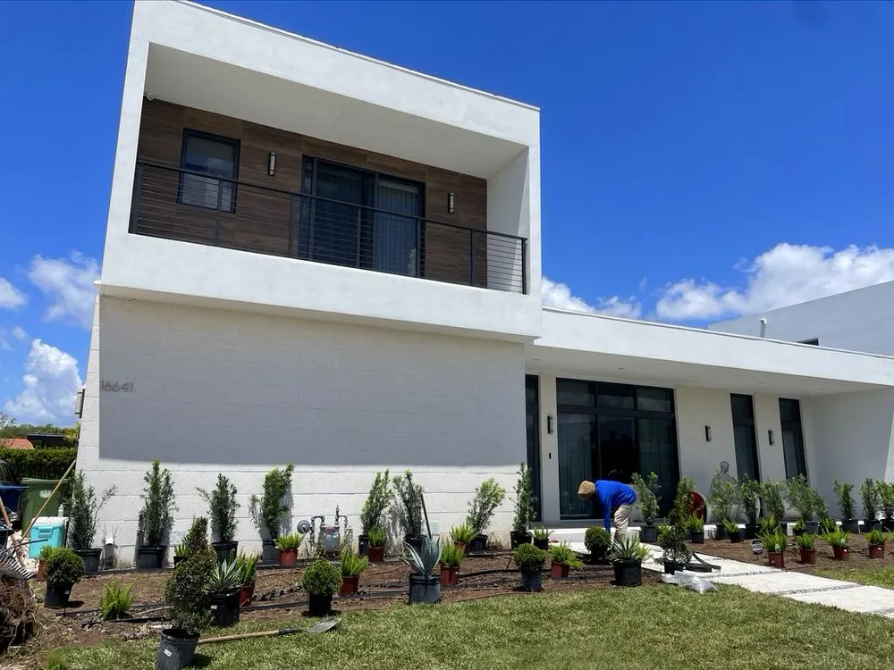 Expert landscape installation in Fort Lauderdale, FL - TreeWiz Landscaping