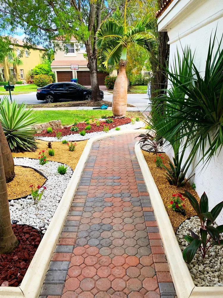 Reliable lawn mowing service in Fort Lauderdale, FL by TreeWiz Landscaping