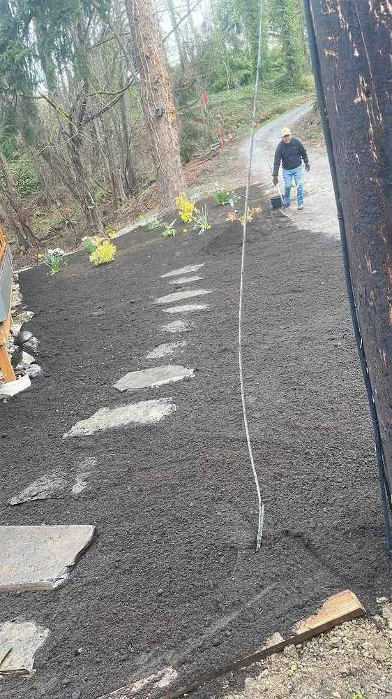 Custom garden landscaping in Seattle, WA - Trejo General Contractor