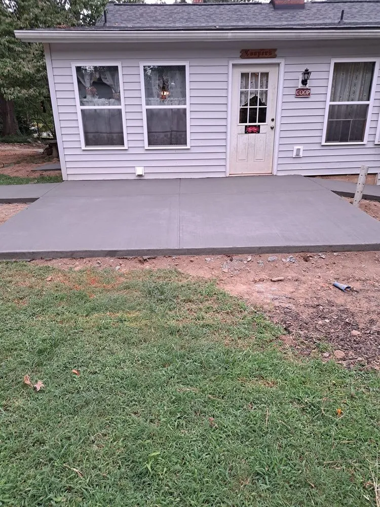 Affordable yard cleanup service for outdoor upgrades in Taylors, SC by TREN Concrete