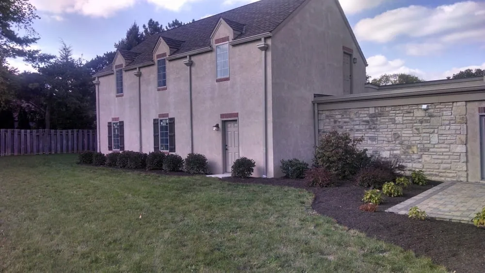 Reliable yard maintenance with custom design in Worthington, OH by Trendscapes Landscaping